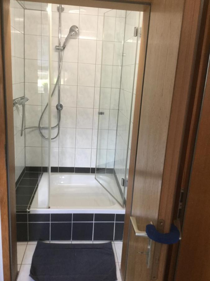 Ferienwohnung Schwarz Sersheim Exteriör bild