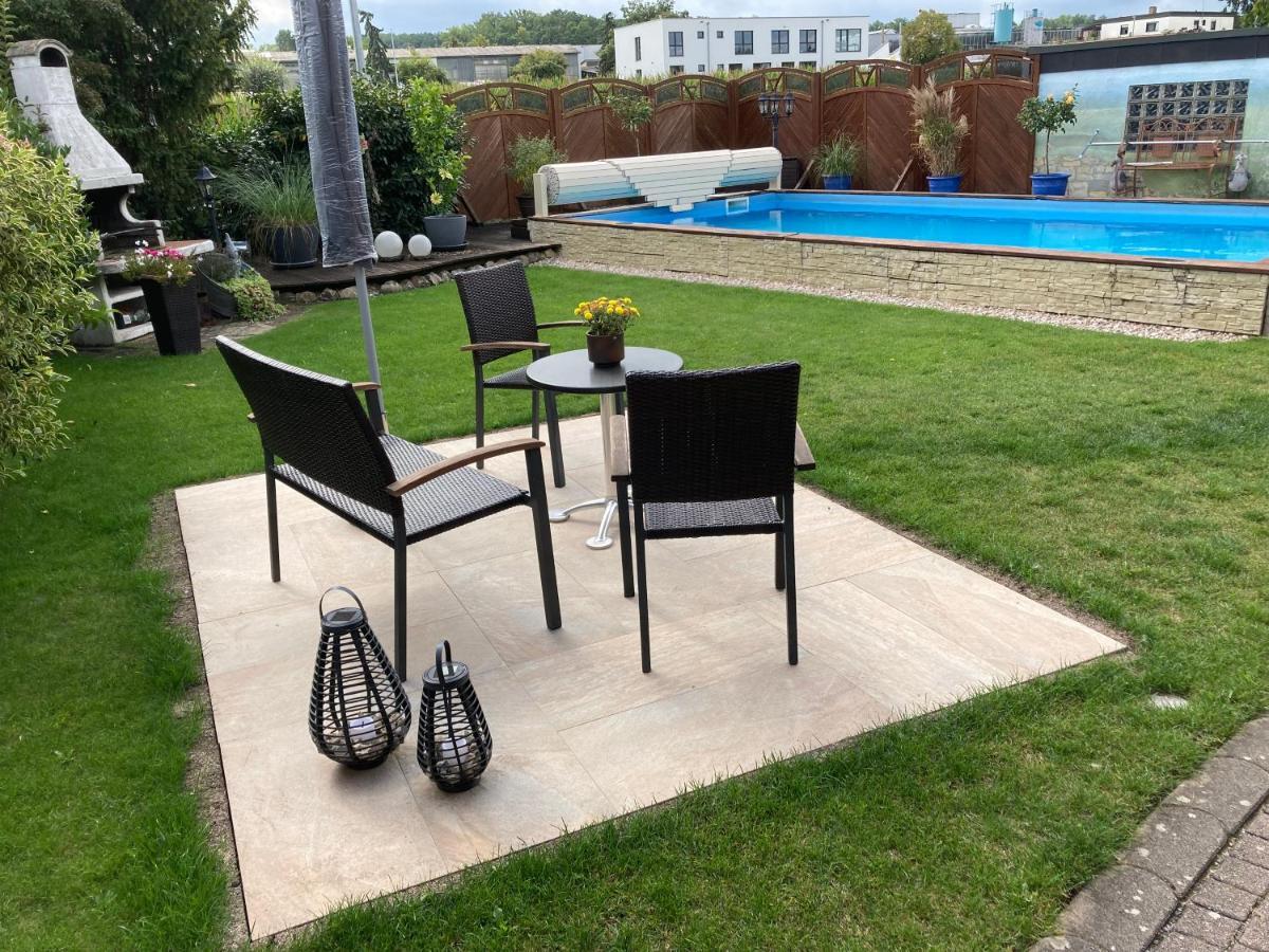 Ferienwohnung Schwarz Sersheim Exteriör bild